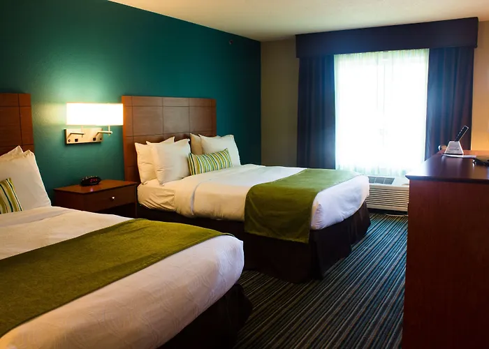 Best Western Plus Menomonie Inn & Suites